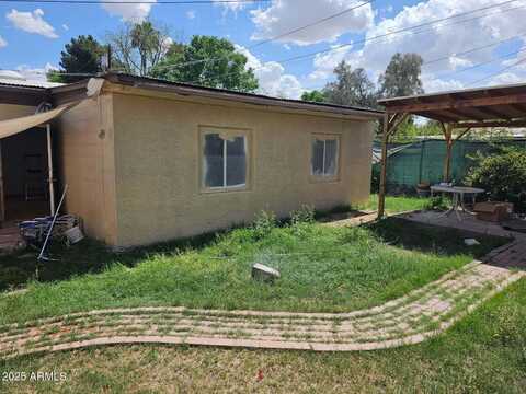 1239 E HIGHLAND Avenue, Phoenix, AZ 85014