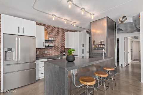 207 W Clarendon Avenue, Phoenix, AZ 85013