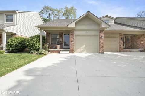 427 Oakgrove, Clawson, MI 48017