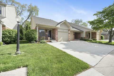 427 Oakgrove, Clawson, MI 48017