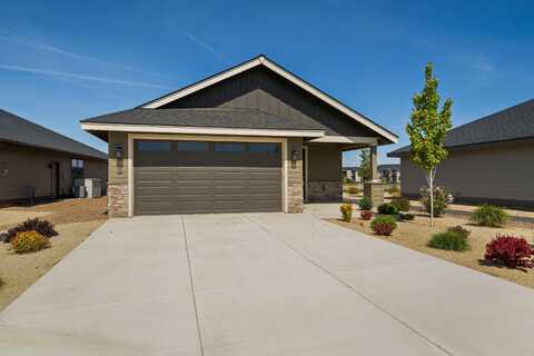 2633 NW Redwood Circle, Redmond, OR 97756