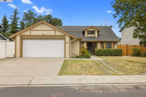 1023 Snowgoose Ln, Manteca, CA 95337