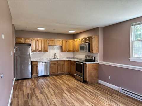 49 Leonard Rd, Boxborough, MA 01719