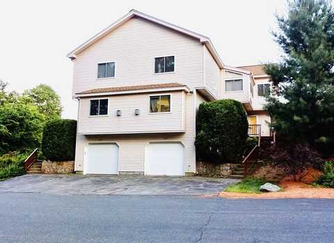 445 Captain Eames Cir, Ashland, MA 01721