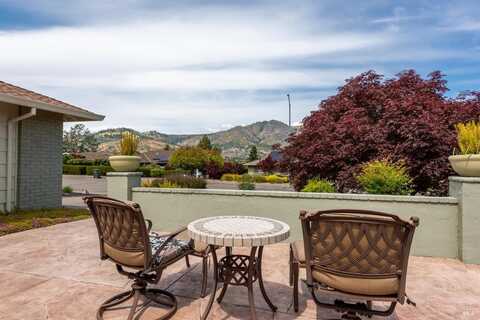 7362 Oakmont Drive, Santa Rosa, CA 95409