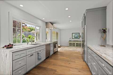 7362 Oakmont Drive, Santa Rosa, CA 95409