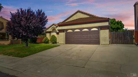 667 Laurelwood Circle, Vacaville, CA 95687