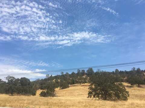 816 Castillo Way, La Grange, CA 95329