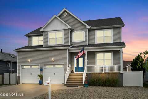 629 Beachwood Avenue, Toms River, NJ 08753
