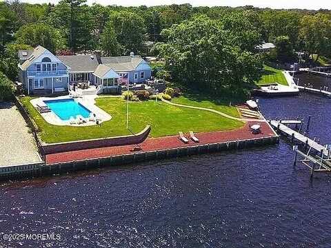 100 Lincoln Avenue, Pine Beach, NJ 08741