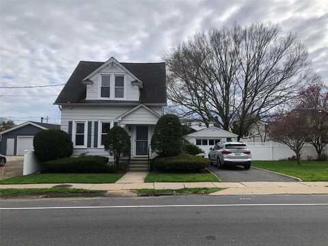 502 Lakeview Avenue, Rockville Centre, NY 11570