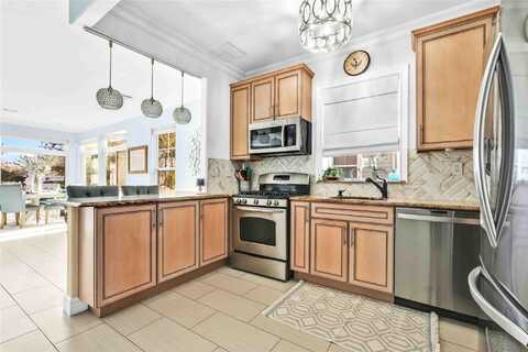 192 Beach 74th Street, Arverne, NY 11692
