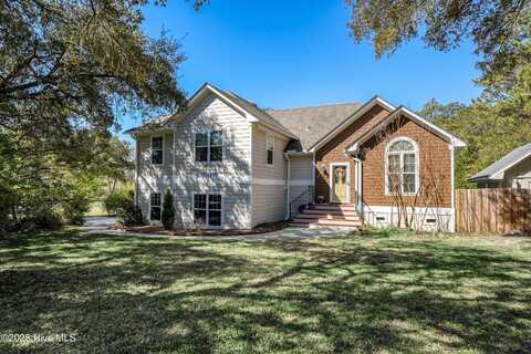 7001 Robert Ruark Drive SE, Southport, NC 28461