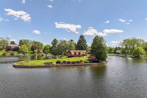 7500 Ore Knob, Fenton, MI 48430
