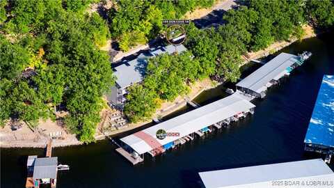 105 Den Cove Lane, Lake Ozark, MO 65049