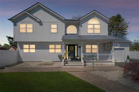 178 Prospect Place, Bay Shore, NY 11706