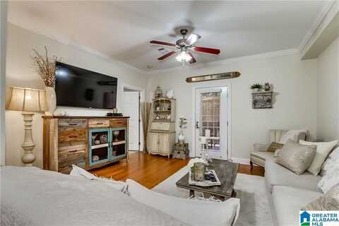 3218 VETERANS MEMORIAL PARKWAY, TUSCALOOSA, AL 35404