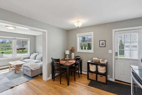 47 Wildwood Drive, Brunswick, ME 04011