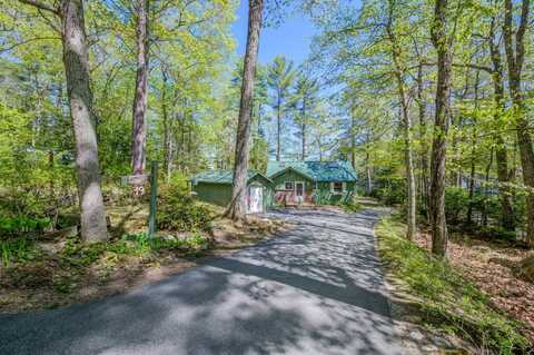 19 Pulpit Rock Road, Raymond, ME 04071