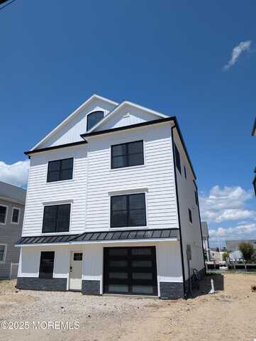 3414 Adams Avenue, Toms River, NJ 08753