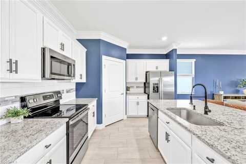 2127 Hamlin, NAPLES, FL 34120