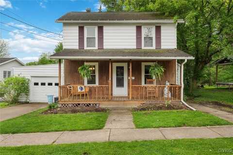 6 Richardson Avenue, Auburn, NY 13021
