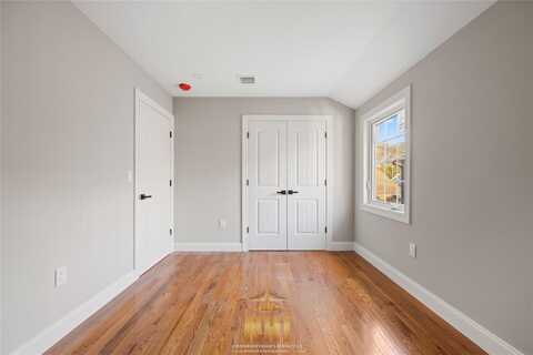 111th Avenue 190 51, Saint Albans, NY 11412