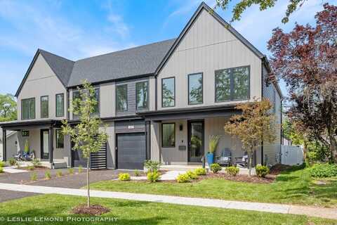 831 N Ellsworth Street, Naperville, IL 60563