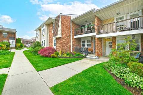 198 Millard Avenue, West Babylon, NY 11704