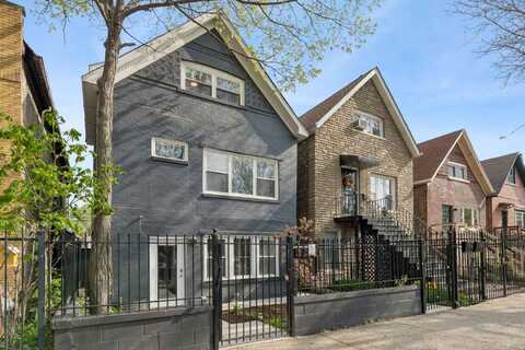 2534 W Haddon Avenue, Chicago, IL 60622