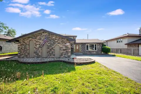 7559 Blazer Avenue, Justice, IL 60458