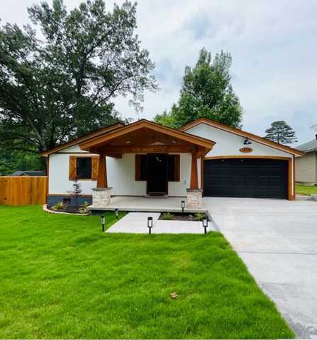 1108 Kenwood, Benton, AR 72019
