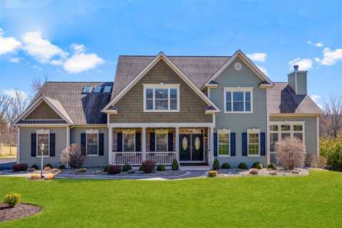 22 Caliburn Court, Wappingers Falls, NY 12590