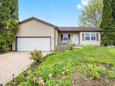 307 Wellington Drive, Streamwood, IL 60107