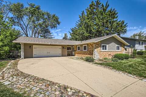 1360 Gentry Road, Hoffman Estates, IL 60169