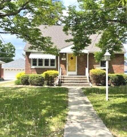 1707 Highland Avenue, Crest Hill, IL 60403