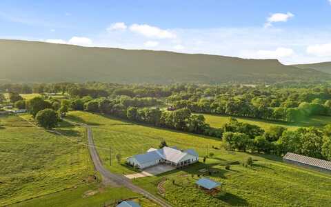 530 Sweetwater Road, Whitwell, TN 37397