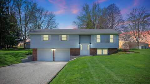 2 Woodland Drive, White Heath, IL 61884