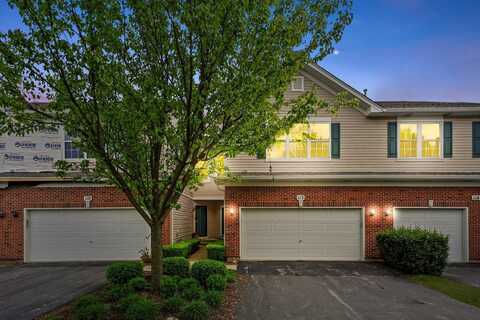 112 S Concord Drive, Oswego, IL 60543