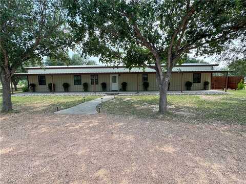 100 Choke Canyon, Three Rivers, TX 78071