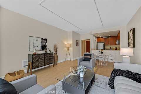 585 9th Street, Oakland, CA 94607
