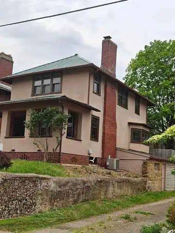 16 N 7th Street, Newark, OH 43055