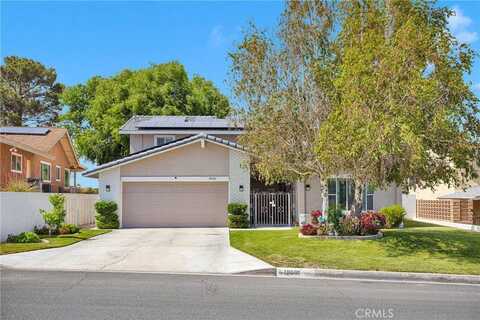 18060 Pebble Beach Drive, Victorville, CA 92395