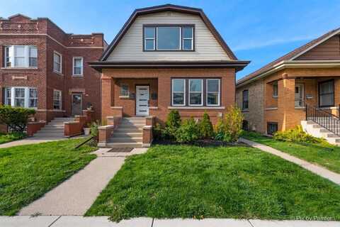 4846 W Roscoe Street, Chicago, IL 60641