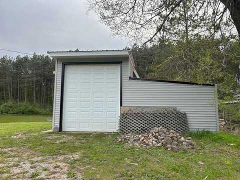 1423 Chappel Dam, Gladwin, MI 48624