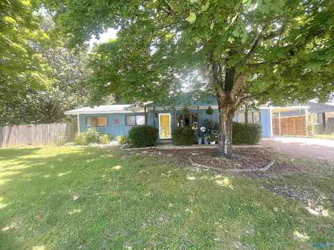 2122 Fernbrook Drive NE, Huntsville, AL 35811