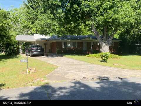 111 Mason Drive, Centerville, GA 31028