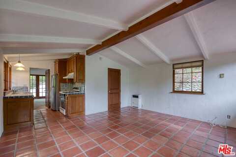 10427 Quito Ln, Los Angeles, CA 90077