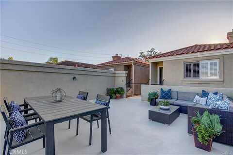 1107 Alabama Street, Huntington Beach, CA 92648