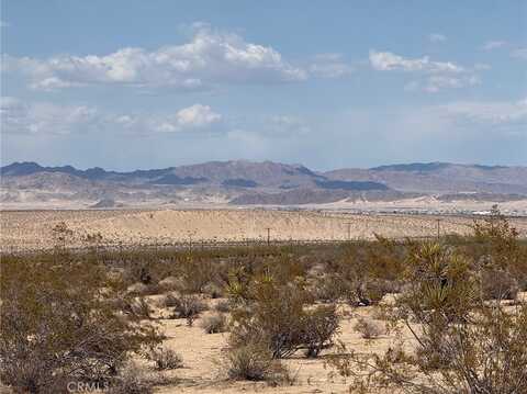 3 Indian Cove Rd, 29 Palms, CA 92277